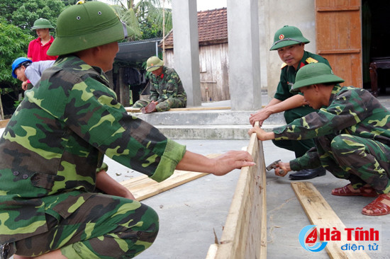 cac anh ve xon xao lang be nho