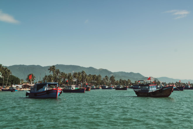 Khung cảnh yên bình ở thôn đảo Điệp Sơn. 3 dia diem doc dao de dua nhau di tron