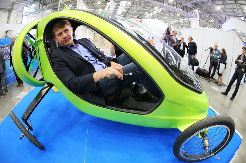 man nhan voi dan truc thang an tuong tai trien lam helirussia 2017 cua nga