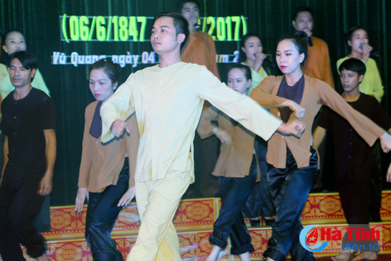 ky niem 170 nam ngay sinh phan dinh phung
