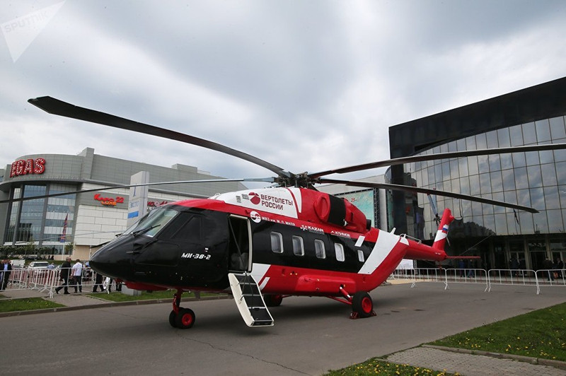 man nhan voi dan truc thang an tuong tai trien lam helirussia 2017 cua nga