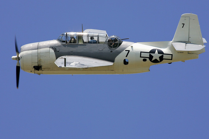 kham pha suc manh cua may bay chien dau avenger cua my