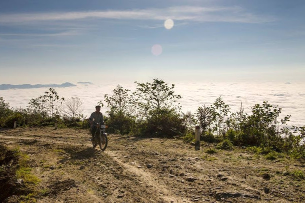 Đi lạc giữa… biển mây. 3 dia diem doc dao de dua nhau di tron