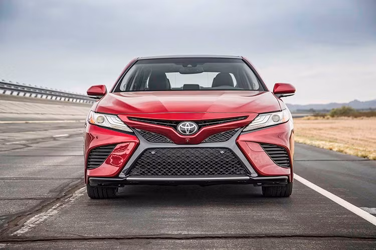 toyota camry hybrid 2018 uong xang sieu tiet kiem