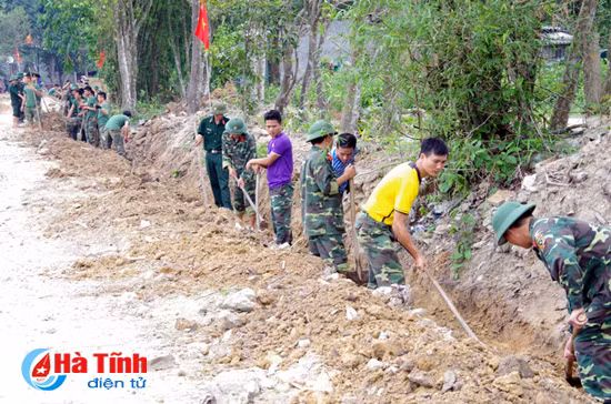 cac anh ve xon xao lang be nho