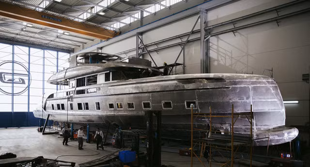 du thuyen 300 ty voi thiet ke mang phong cach porsche