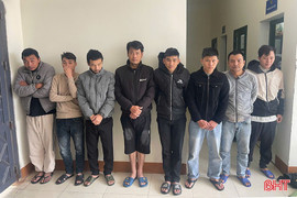 Công an xã Tùng Lộc liên tiếp triệt phá 2 vụ đánh bạc