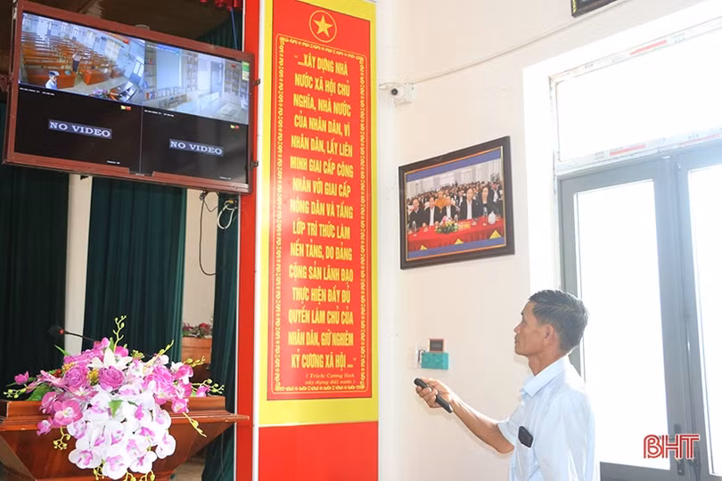 Chuyển đổi số giúp miền quê Cẩm Xuyên xây dựng đời sống hiện đại