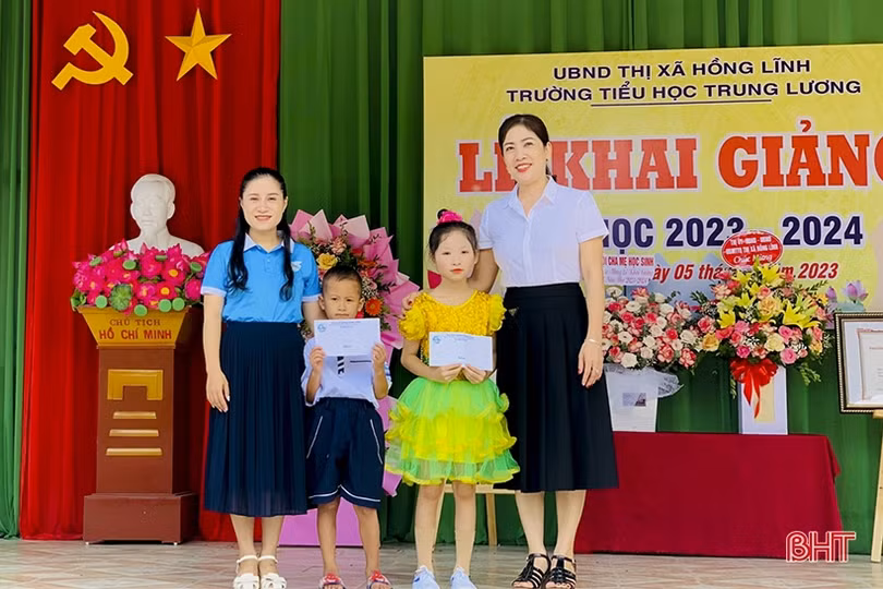 Các cấp hội phụ nữ Hà Tĩnh vận động hơn 300 triệu đồng hỗ trợ học sinh khó khăn