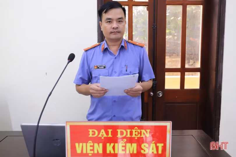 Lừa người thân chiếm đoạt tài sản, lĩnh 114 tháng tù