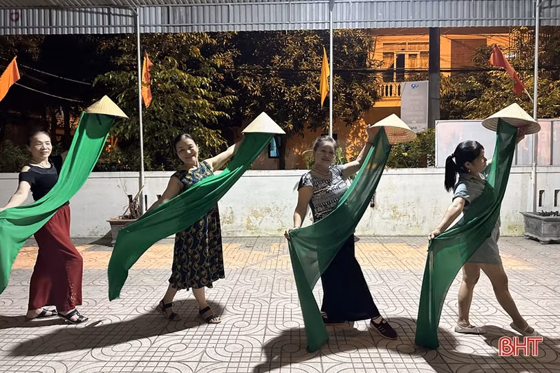 Sẵn sàng cho Liên hoan Tiếng hát người cao tuổi cấp tỉnh