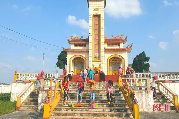 Thiếu nhi Hà Tĩnh chào mừng Đại hội Đoàn toàn quốc lần thứ XII