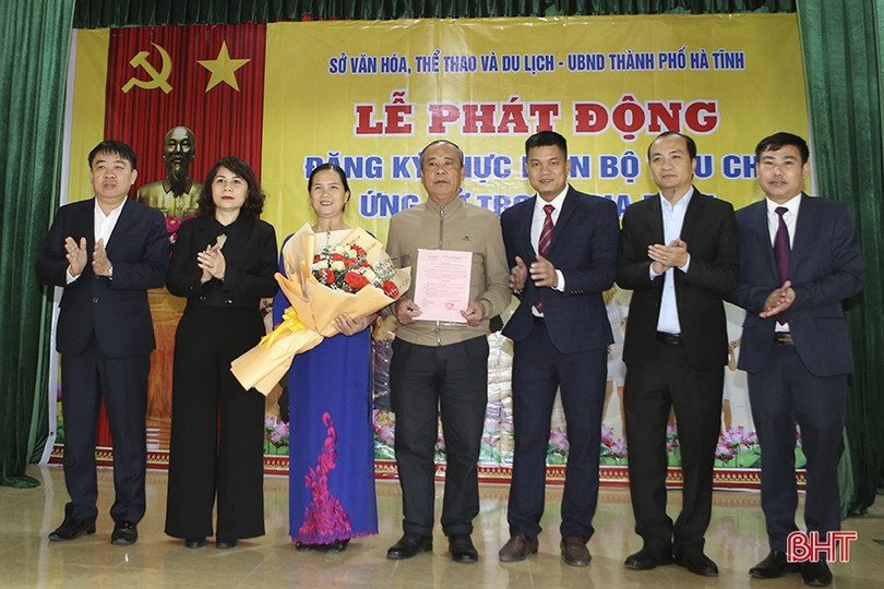 100 hộ dân TP Hà Tĩnh cam kết thực hiện “Bộ tiêu chí ứng xử trong gia đình”