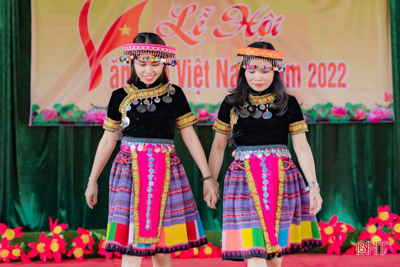 Đặc sắc chương trình “Lễ hội văn hóa Việt Nam” của học sinh Thạch Hà