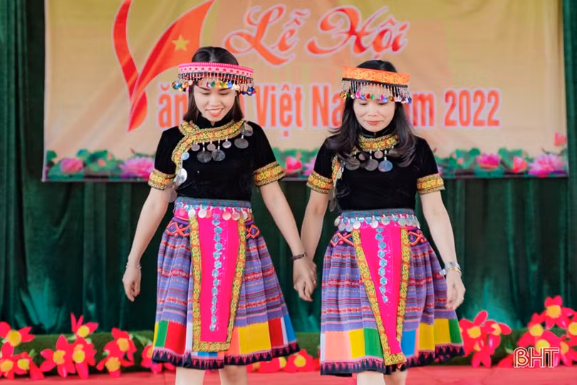 Đặc sắc chương trình “Lễ hội văn hóa Việt Nam” của học sinh Thạch Hà