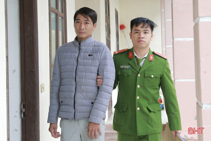 Thạch Hà: Khởi tố đối tượng châm lửa đốt xe máy, chống người thi hành công vụ