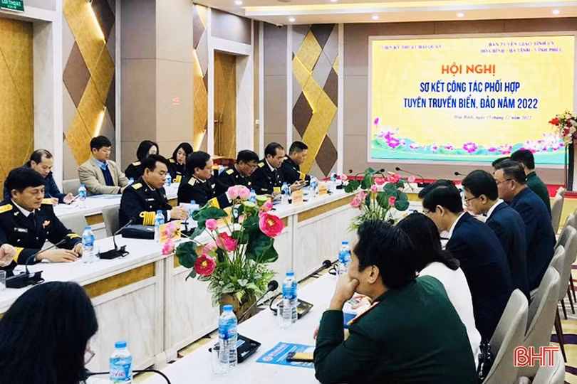 Hà Tĩnh đẩy mạnh phối hợp tuyên truyền biển, đảo gắn với thực hiện nhiệm vụ chính trị