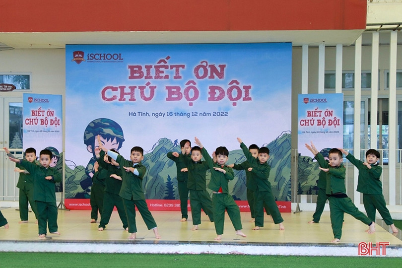 Học sinh mầm non iSchool Hà Tĩnh hào hứng trải nghiệm cùng Chương trình “Biết ơn chú bộ đội”