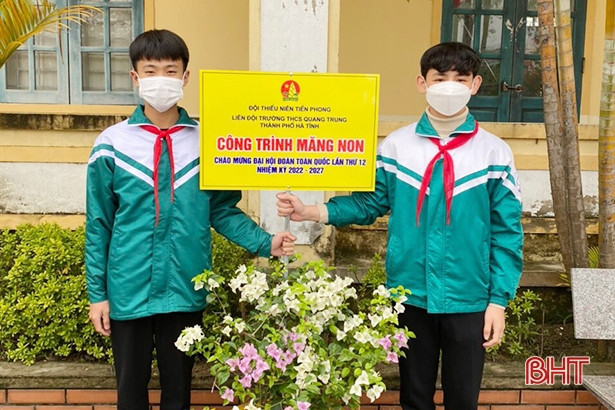 Thiếu nhi Hà Tĩnh chào mừng Đại hội Đoàn toàn quốc lần thứ XII