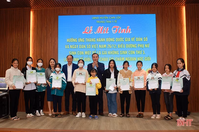 Hà Tĩnh tích cực hưởng ứng tháng hành động quốc gia về dân số