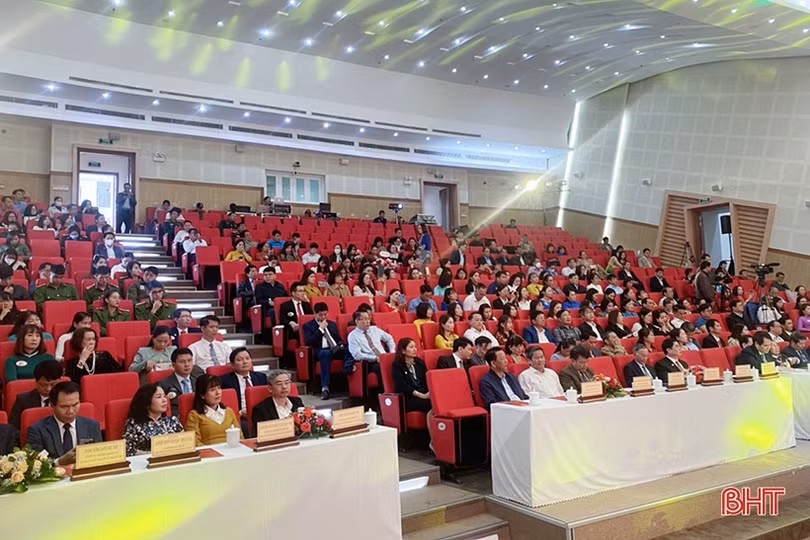 Thí sinh Hà Tĩnh đạt giải ba Hội thi Giảng viên lý luận chính trị giỏi toàn quốc