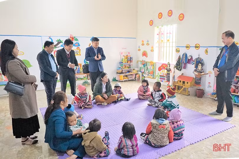 Agribank Hà Tĩnh II hỗ trợ 123 triệu đồng nâng bước trẻ em dân tộc Chứt