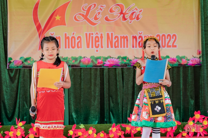 Đặc sắc chương trình “Lễ hội văn hóa Việt Nam” của học sinh Thạch Hà