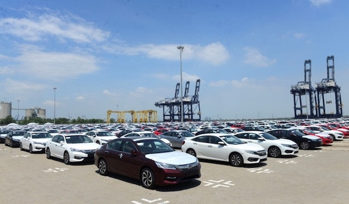 Kỷ lục: Một tháng nhập khẩu gần 23.000 ô tô vào Việt Nam - 1 Kỷ lục: Một tháng nhập khẩu gần 23.000 ô tô vào Việt Nam