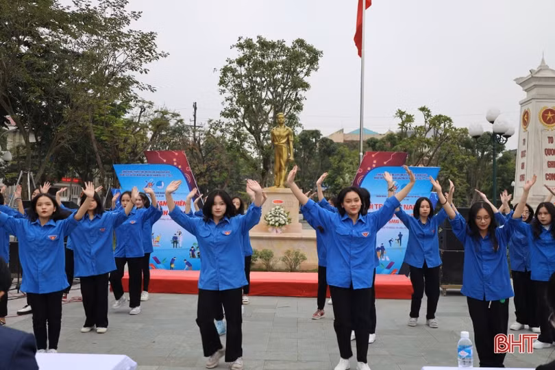 Tuổi trẻ TP Hà Tĩnh chào mừng thành công Đại hội Đoàn toàn quốc