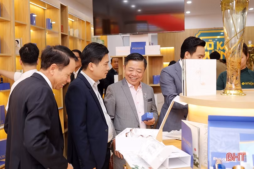 Khai trương Showroom sâm Ngọc Linh Võ Kim Đường tại Hà Tĩnh