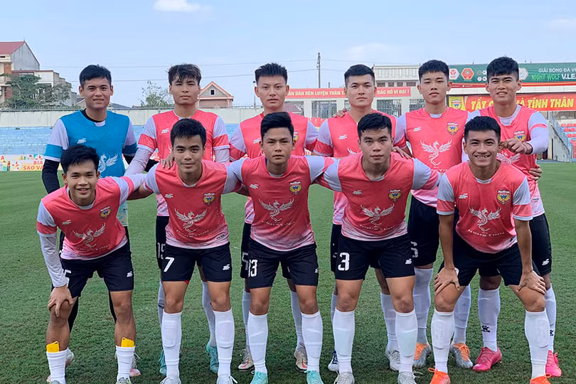 Hồng Lĩnh Hà Tĩnh nằm nhóm “dễ thở” tại Giải Bóng đá U21 quốc gia 