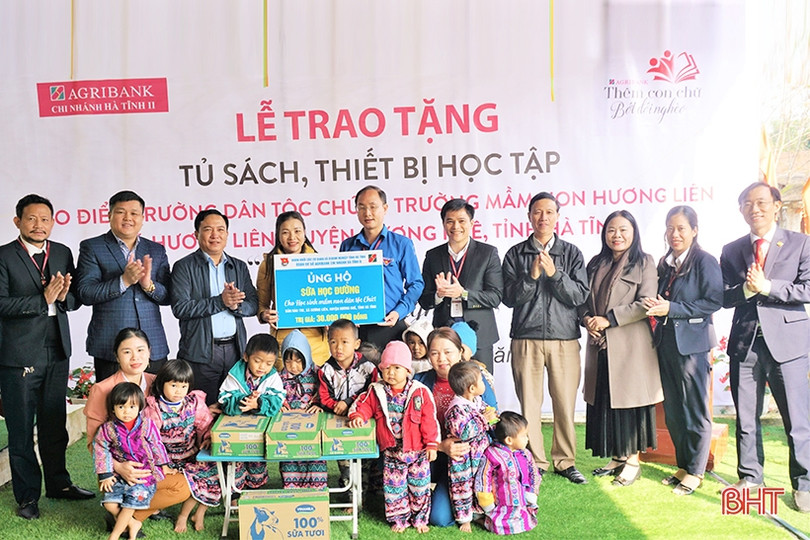 Agribank Hà Tĩnh II hỗ trợ 123 triệu đồng nâng bước trẻ em dân tộc Chứt