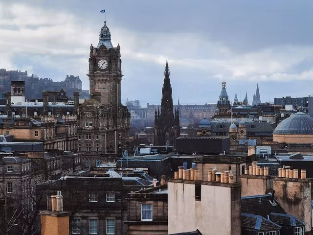 Những ứng dụng sửa ảnh tốt và miễn phí cho iPhone và Android