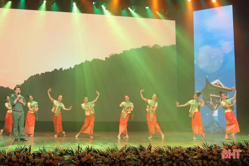 Hà Tĩnh đạt thành tích xuất sắc tại Cuộc thi “Tìm hiểu lịch sử quan hệ đặc biệt Việt Nam - Lào, Lào - Việt Nam”