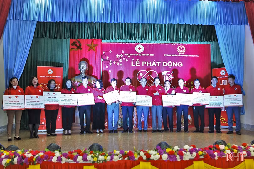 Hội chữ thập đỏ các cấp ở Hà Tĩnh đăng ký huy động 7,4 tỷ đồng cho chương trình “Tết nhân ái”