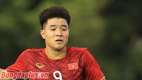 Danh sách rút gọn ĐT Việt Nam dự AFF Cup: Đức Chinh cùng 3 cầu thủ bị loại