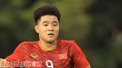 Danh sách rút gọn ĐT Việt Nam dự AFF Cup: Đức Chinh cùng 3 cầu thủ bị loại