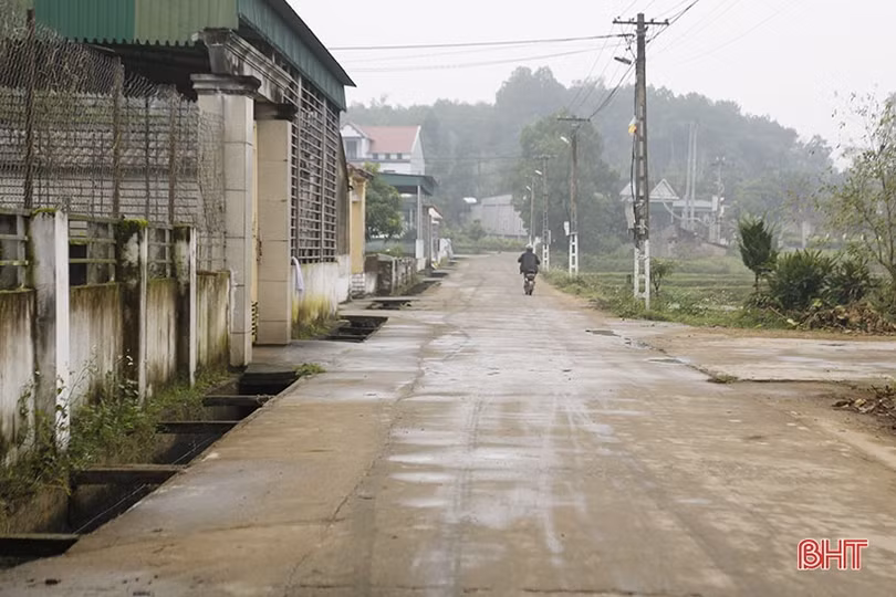 Trưởng thôn vùng giáo ở Hà Tĩnh hăng say xây dựng nông thôn mới