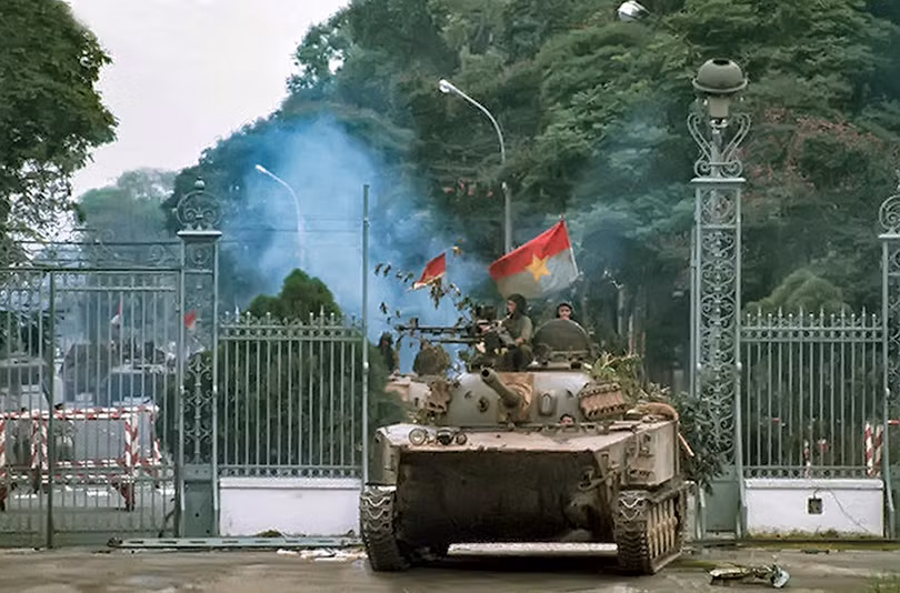 Vang mãi khúc quân hành