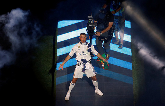 toan canh le an mung hoanh trang bac nhat cua real madrid