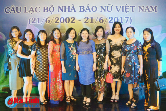 vinh danh cau lac bo nha bao nu ha tinh