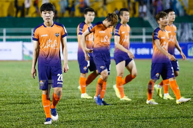 xuan truong lac long trong ngay gangwon co mat o thong nhat