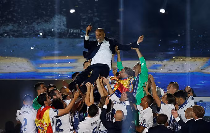 toan canh le an mung hoanh trang bac nhat cua real madrid