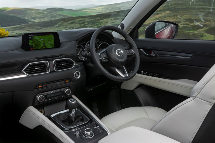 mazda cx 5 2017 chot gia 687 trieu dong