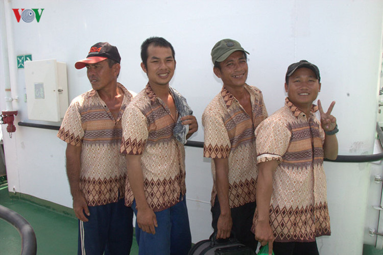 hanh trinh gan 600 hai ly dua 695 ngu dan tu indonesia ve viet nam