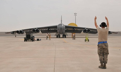 can cu khong quan 10 000 binh si my dat o qatar