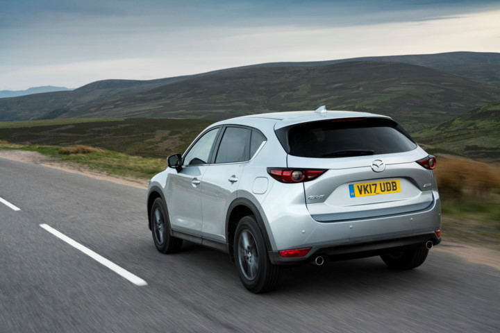 mazda cx 5 2017 chot gia 687 trieu dong