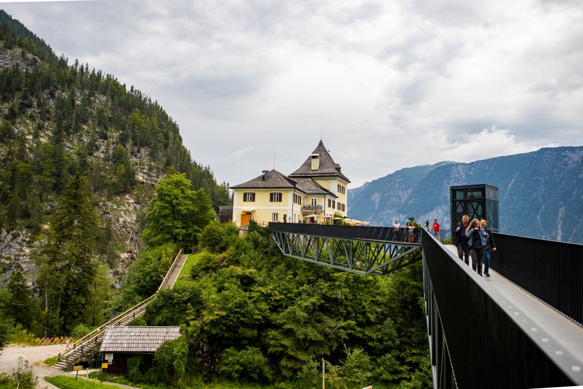 Hallstatt - một trong 50 thị trấn đẹp nhất thế giới