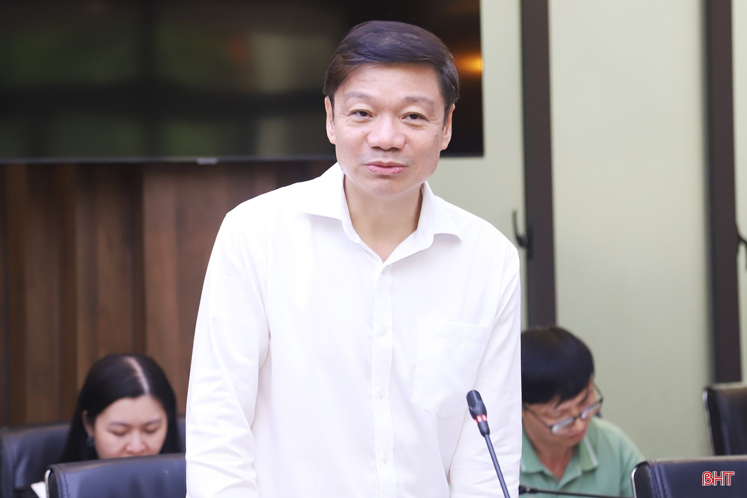 Cục trưởng Cục Lâm nghiệp và Kiểm lâm Trần Quang Bảo nhấn mạnh một số nội dung tại buổi làm việc.