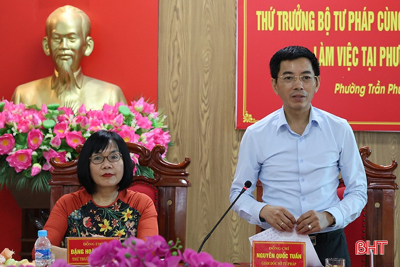 Giám đốc Sở Tư pháp Hà Tĩnh Nguyễn Quốc Tuấn phát biểu tại buổi làm việc. bqbht_br_img-9844.jpg